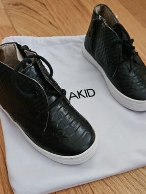 Akid Kids Black Croc-Texture High-Top Sneakers